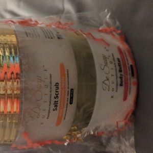 Salt scrub & body butter